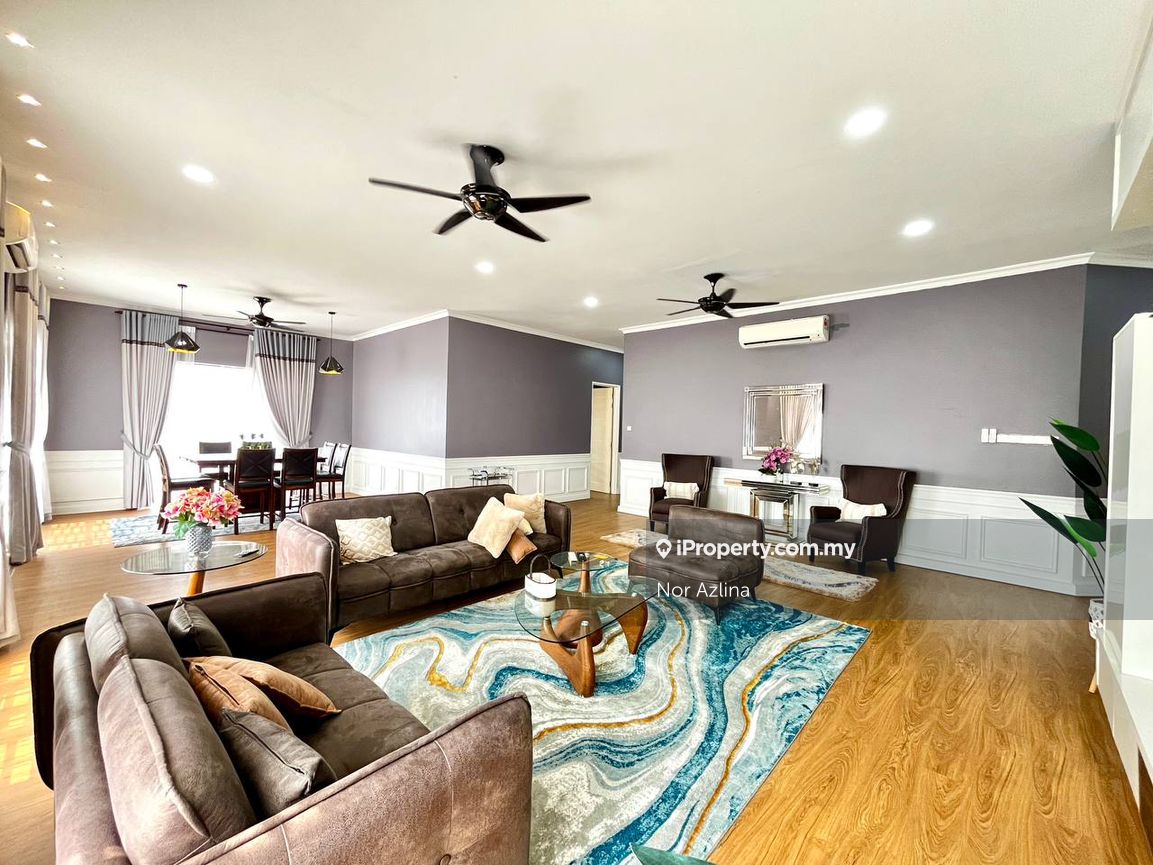 Penthouse Unit @ Suasana Lumayan Condominium,  Bandar Sri Permaisuri