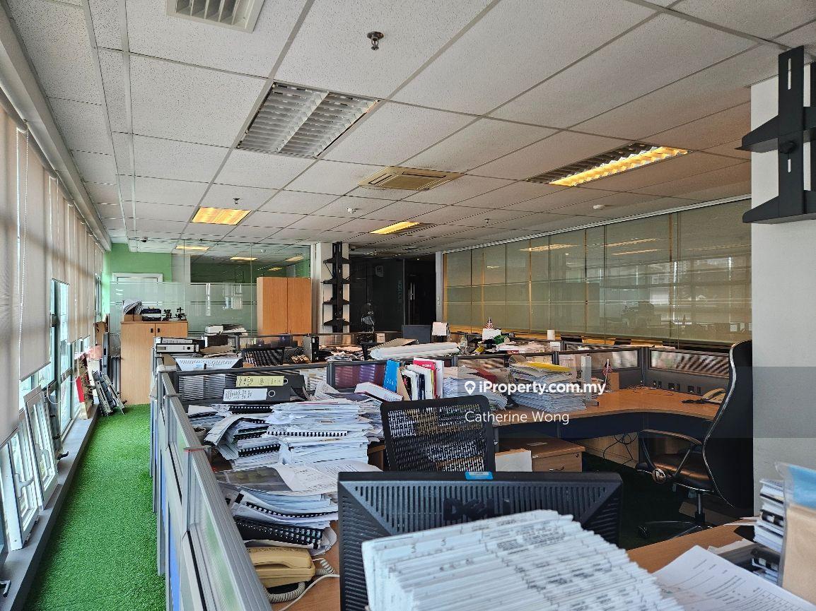 Solaris Mont Kiara office furnished for Sale