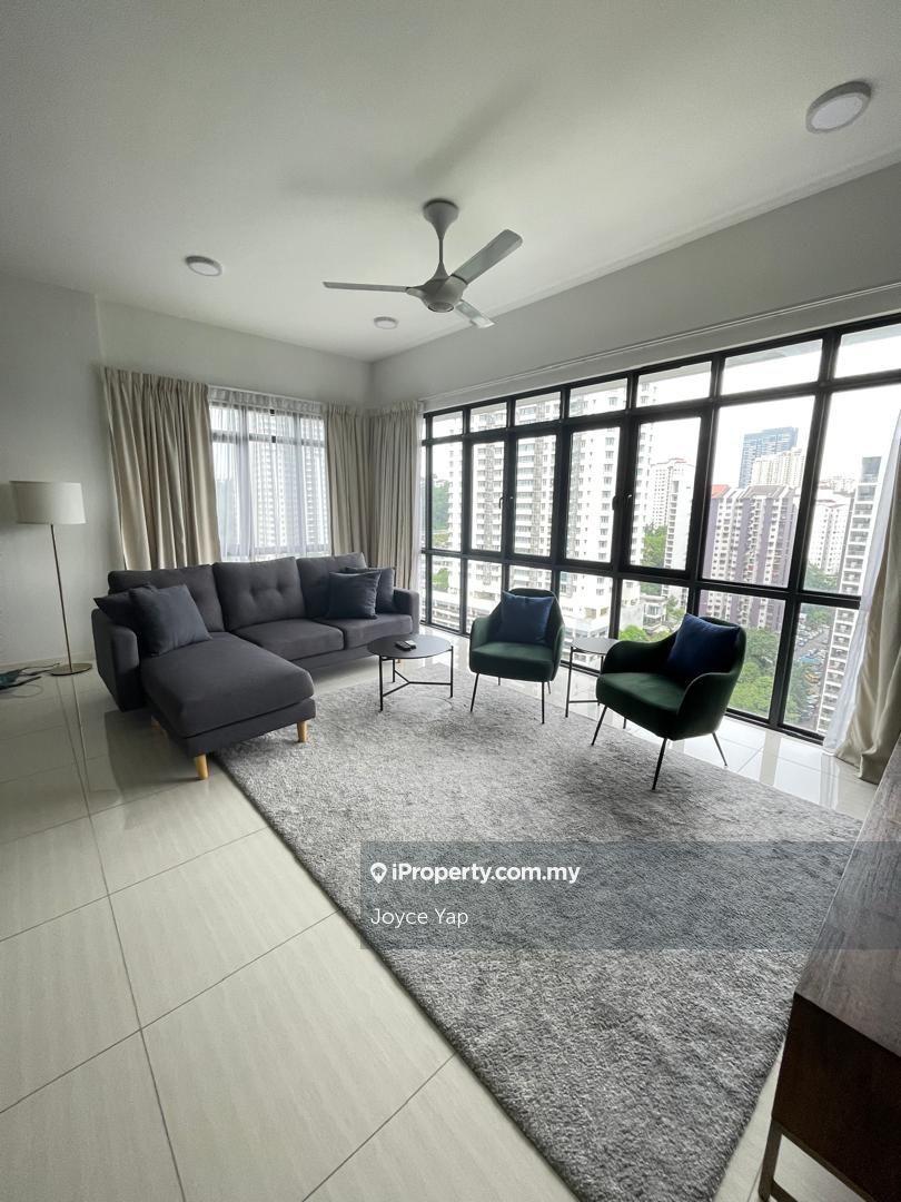 High floor city view corner lot for sale good condition