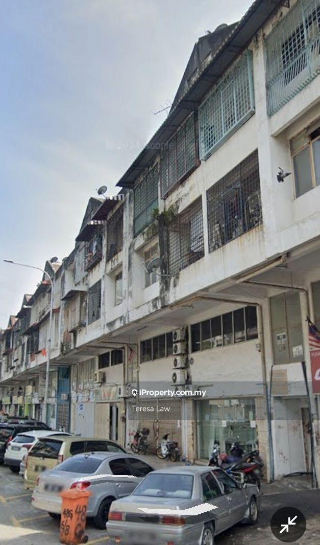 Safari pandan perdana flat