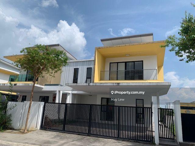 Twin Palms, Bandar Sg Long