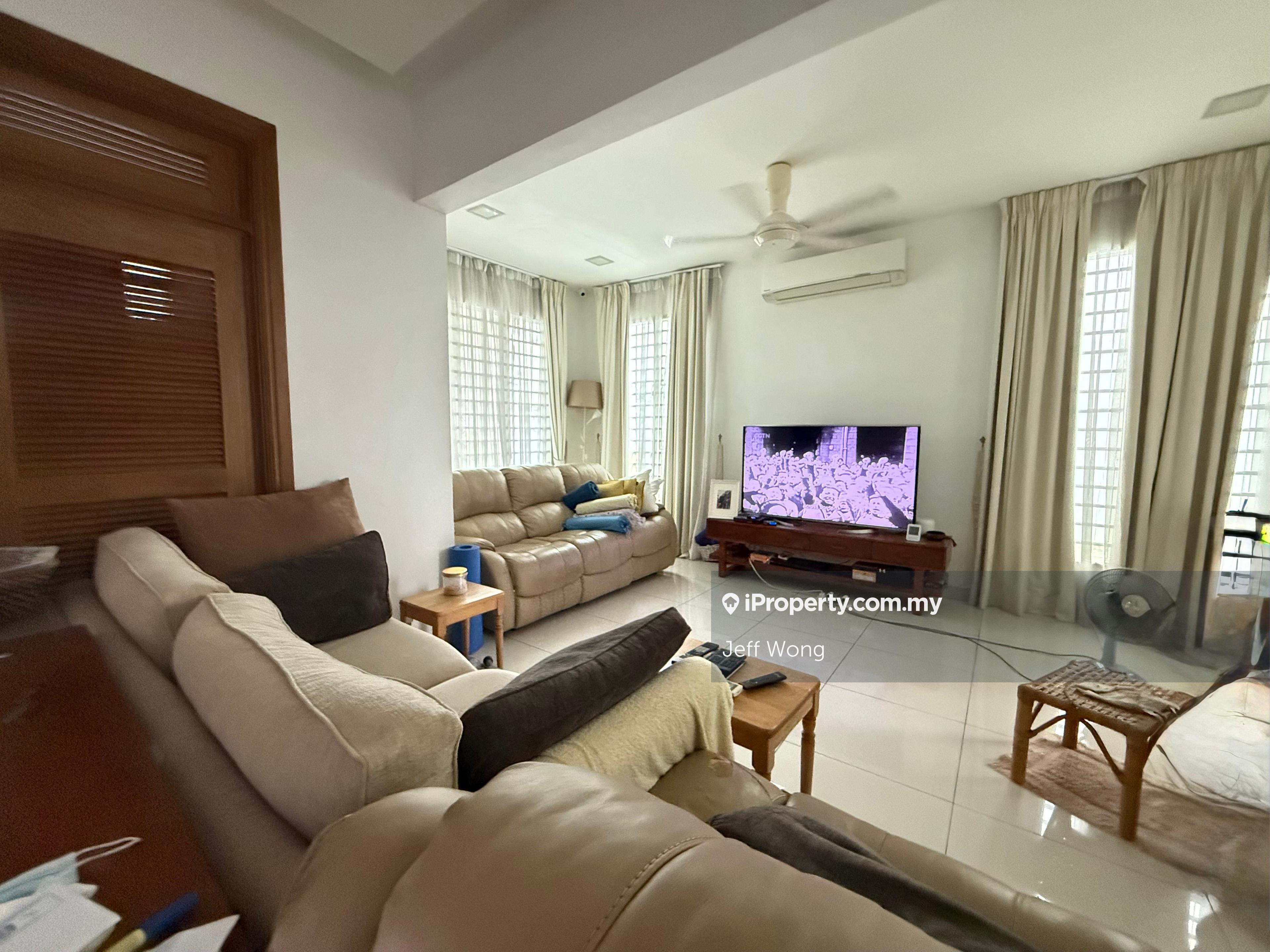3 storey Zero lot Bungalow @ USJ Heights