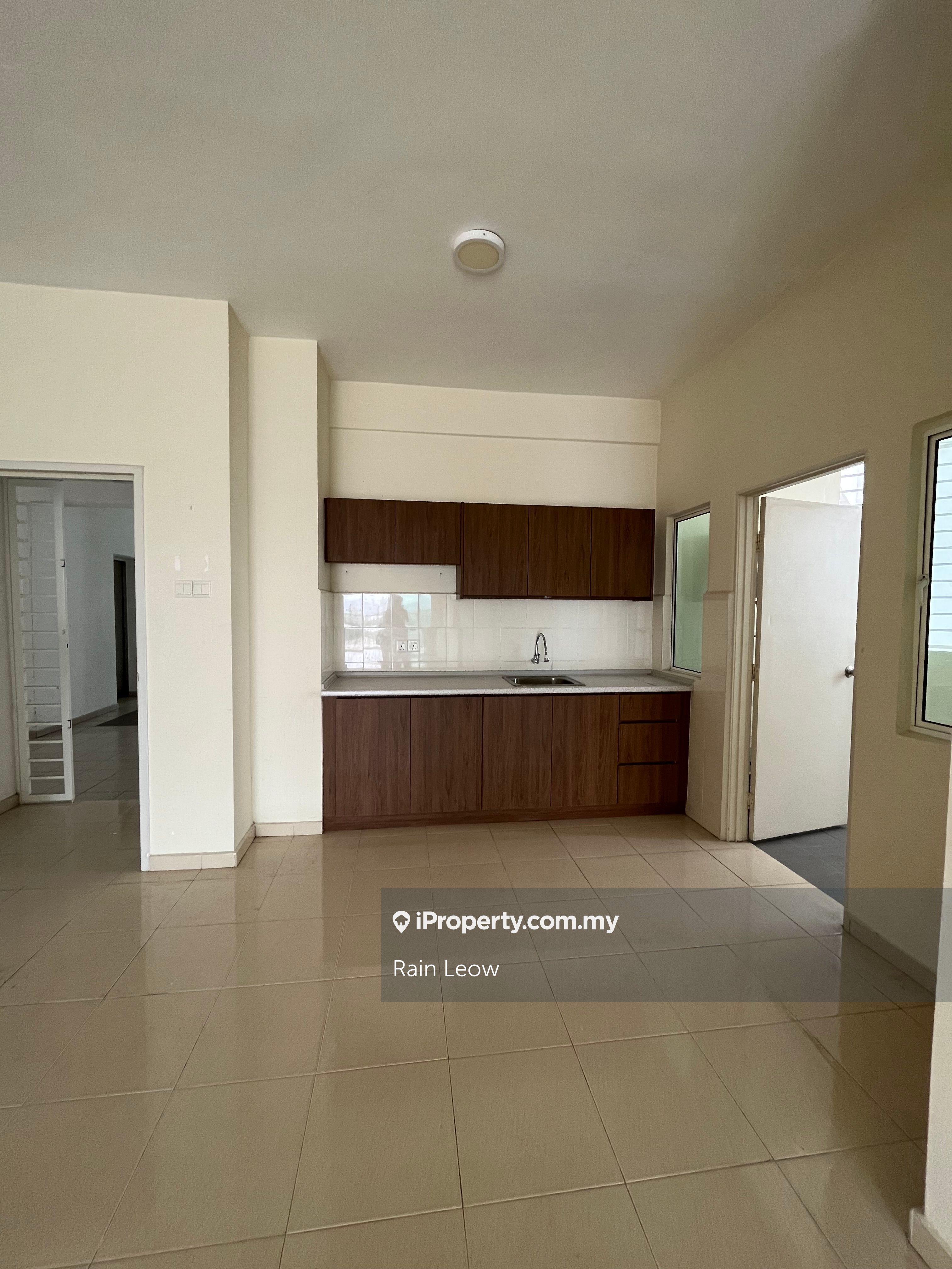 The Iresidence Condominium At Bandar Mahkota Cheras For Rent!