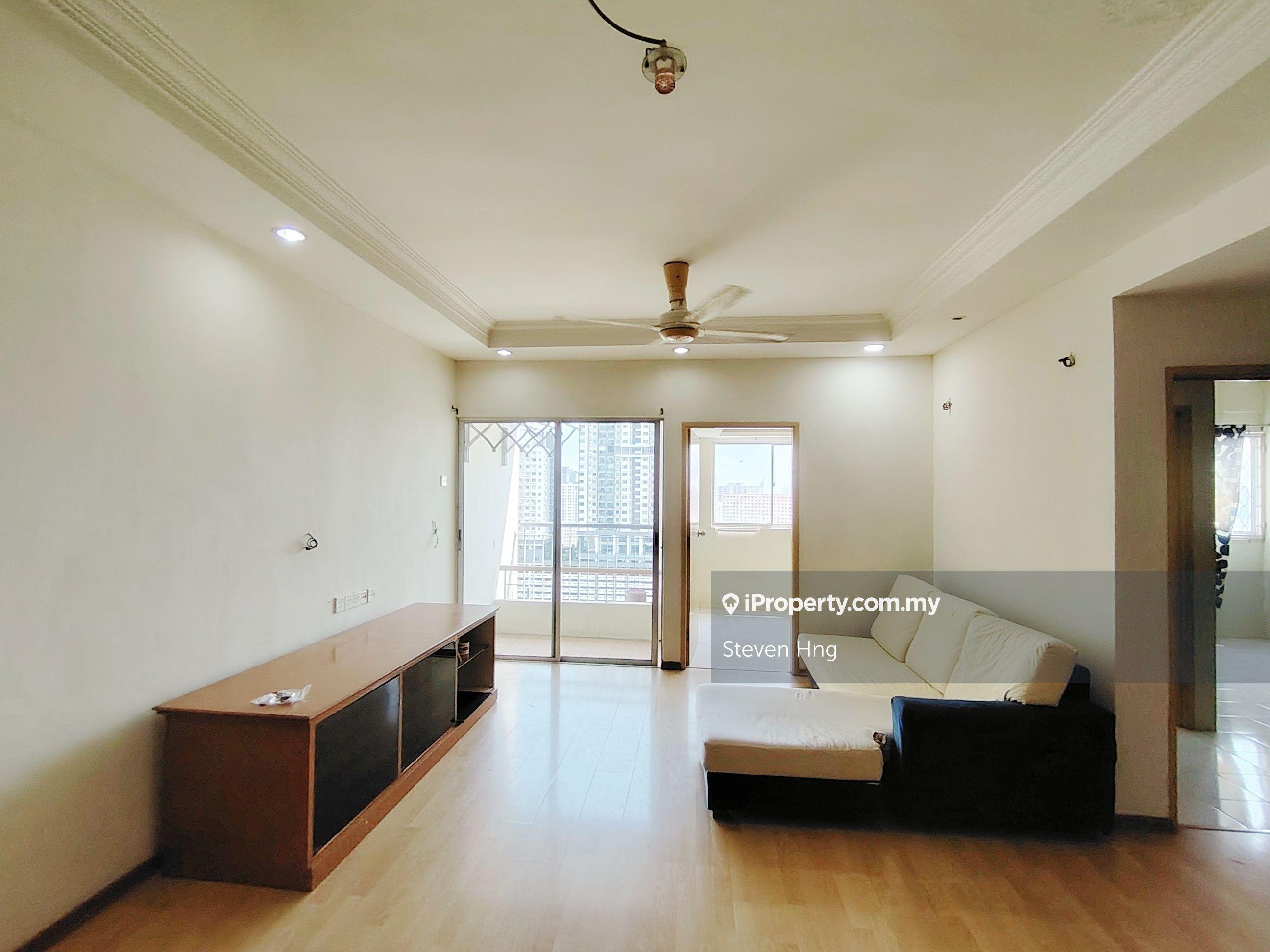 Symphony Park Highfloor Unit in Jelutong
