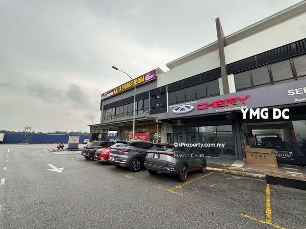 Kota Bayuemas 22x70 Ground Floor Shoplot Facing Main Road For Rent