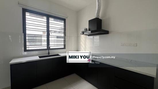 2 storey house @ bandar rimbayu, Robin , face open , partly furnish