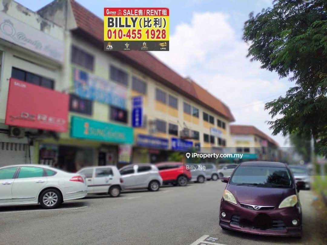 Pengkalan Ipoh Three Storey Commercial Shop For Sale