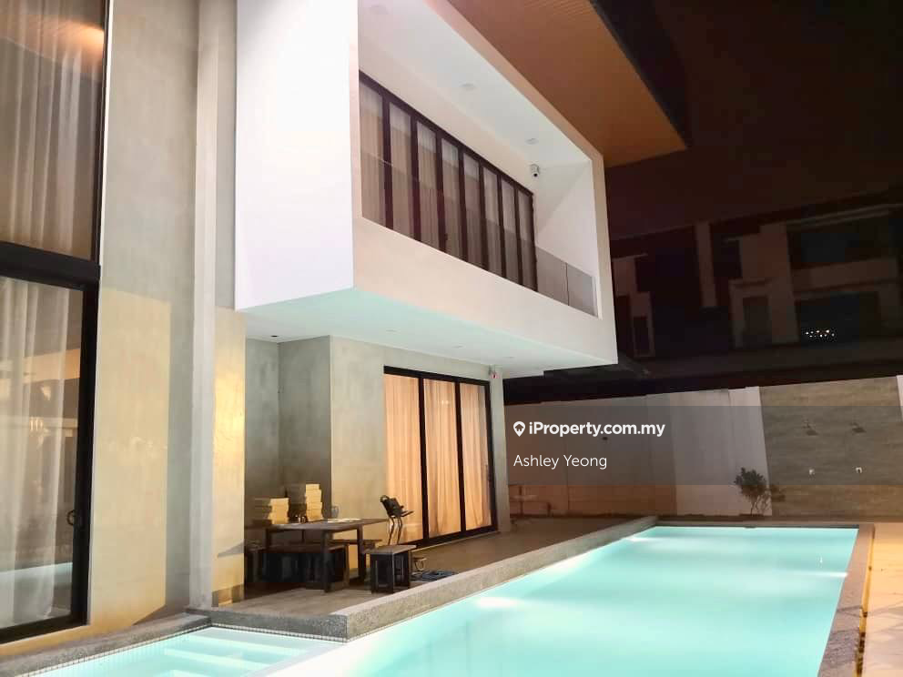 Molek Ponderosa Villa Bungalow
