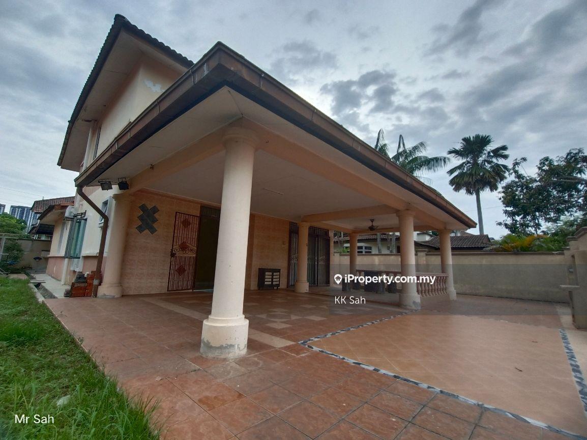 Renovated and Below Market 2 Storey Bungalow House, Currently Tenanted