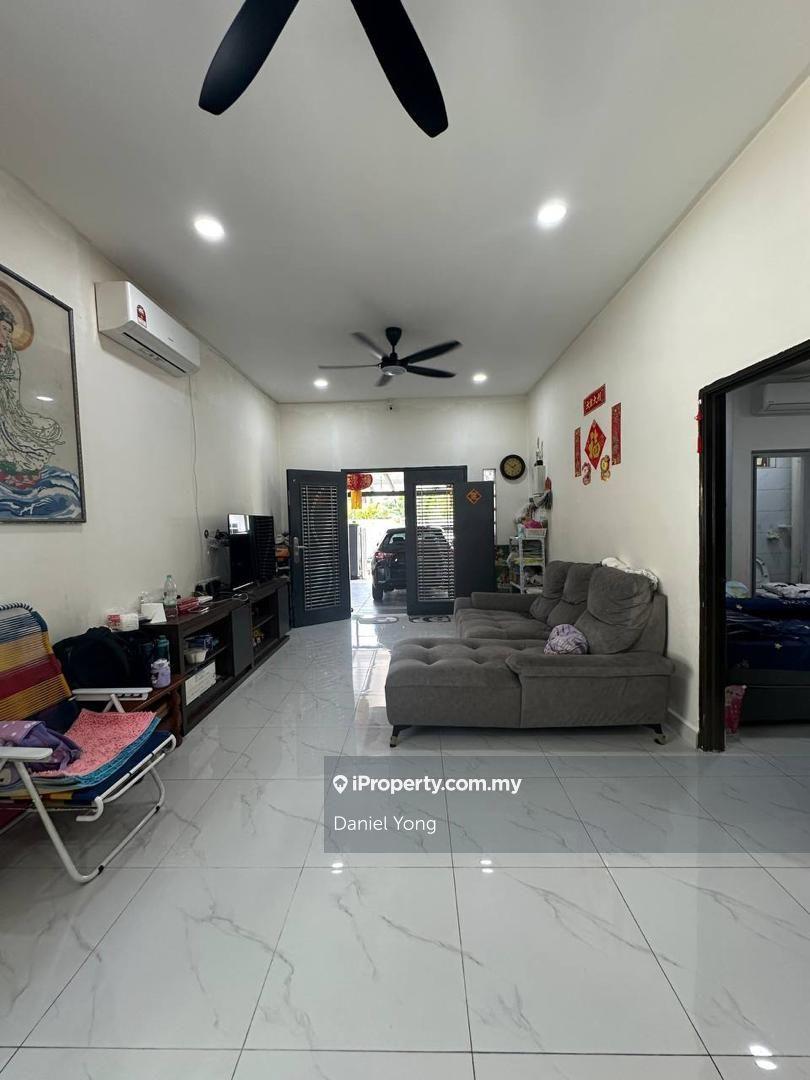 Megah Ria Single Storey Semi D House 3bed Fully Renovated Johor