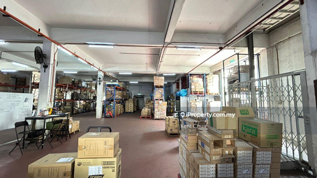 Limited adjoining detached factory with huge land area!