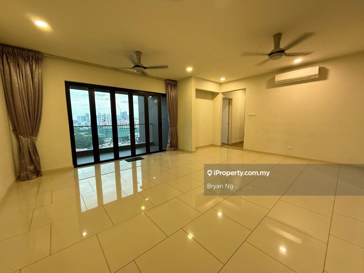 Below Market Prices , Kitchen Cabinet, 3 Car Park , KLCC View