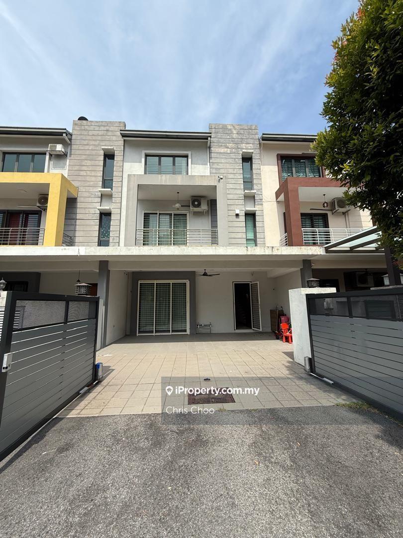 3 Storey Taman saujana suria Kajang