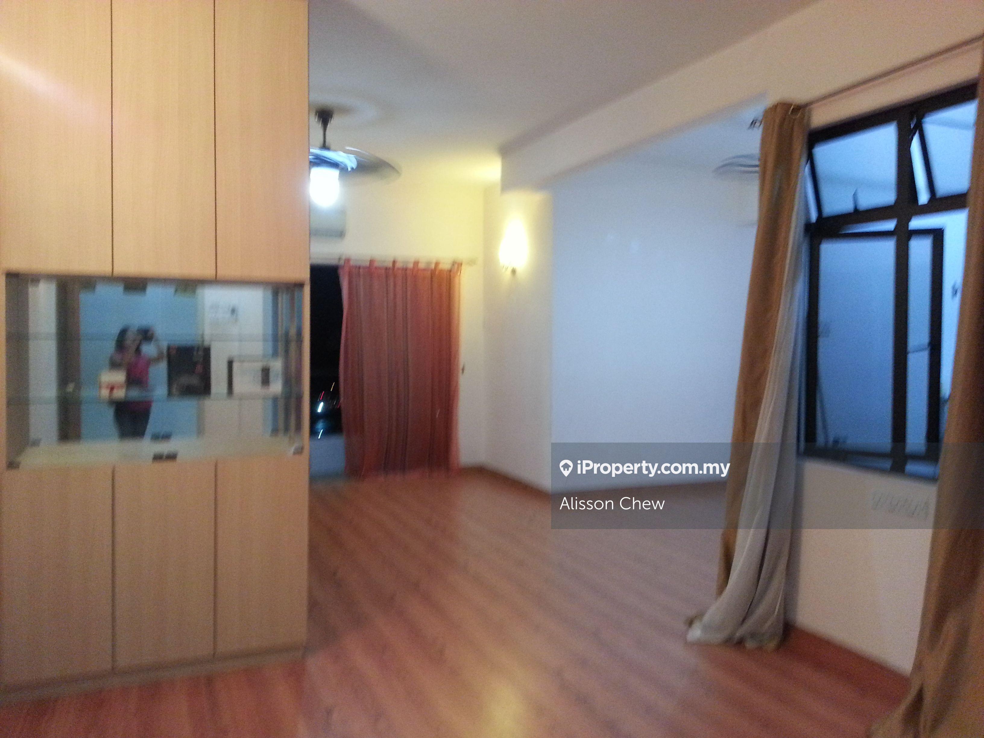 Palm palladium , 2 car park , fully reno