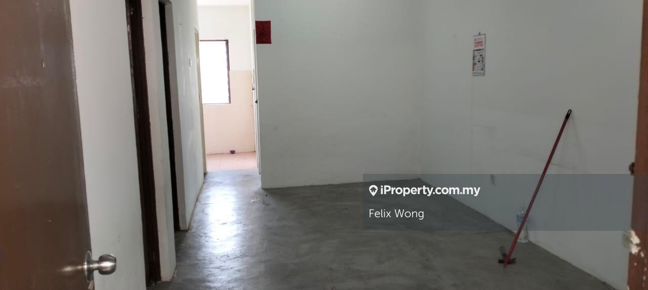 Pangsapuri Teratai L8, Tkt 7 with Lift, Bandar Mahkota Cheras