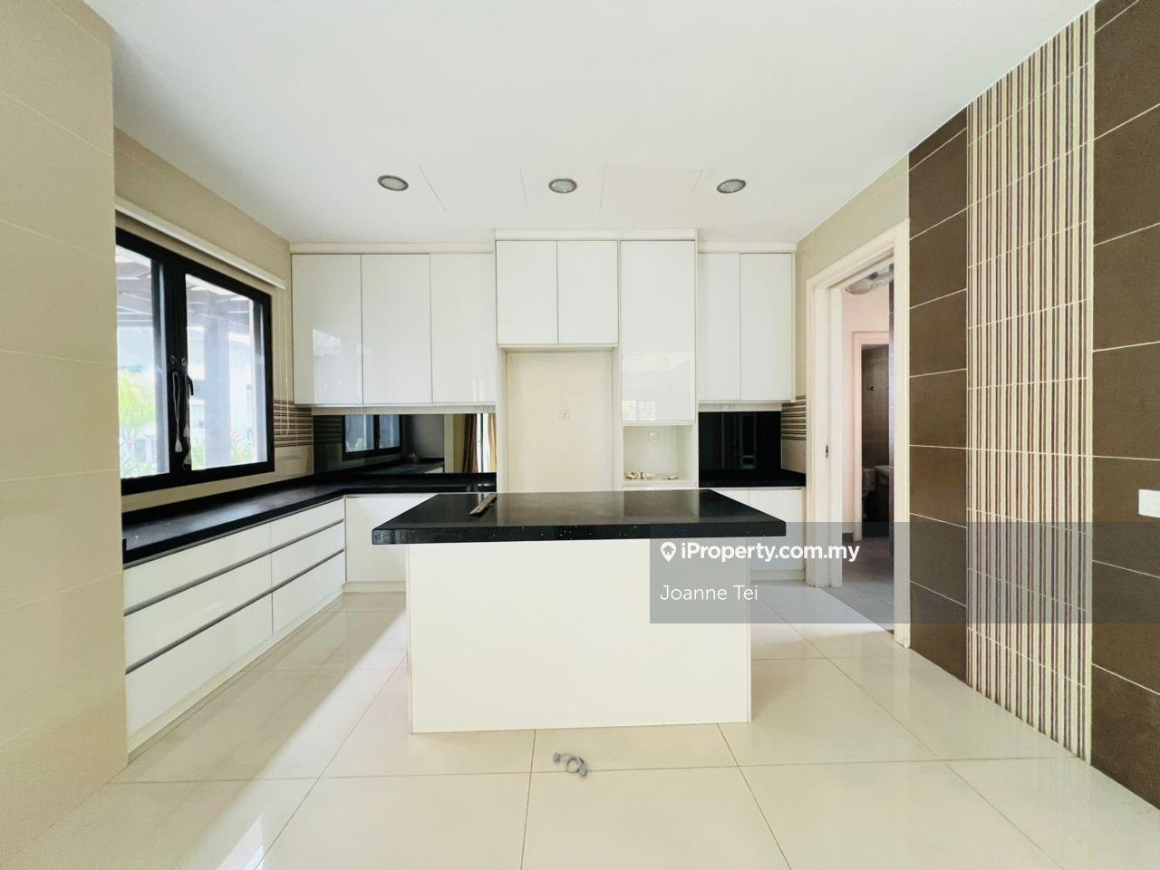 Semi-D house for Sale