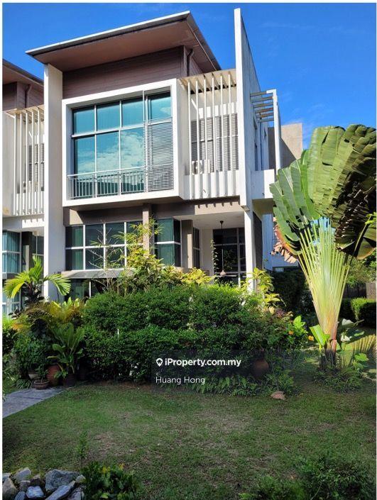 Stunning Corner House For Sale, Symphony Hills