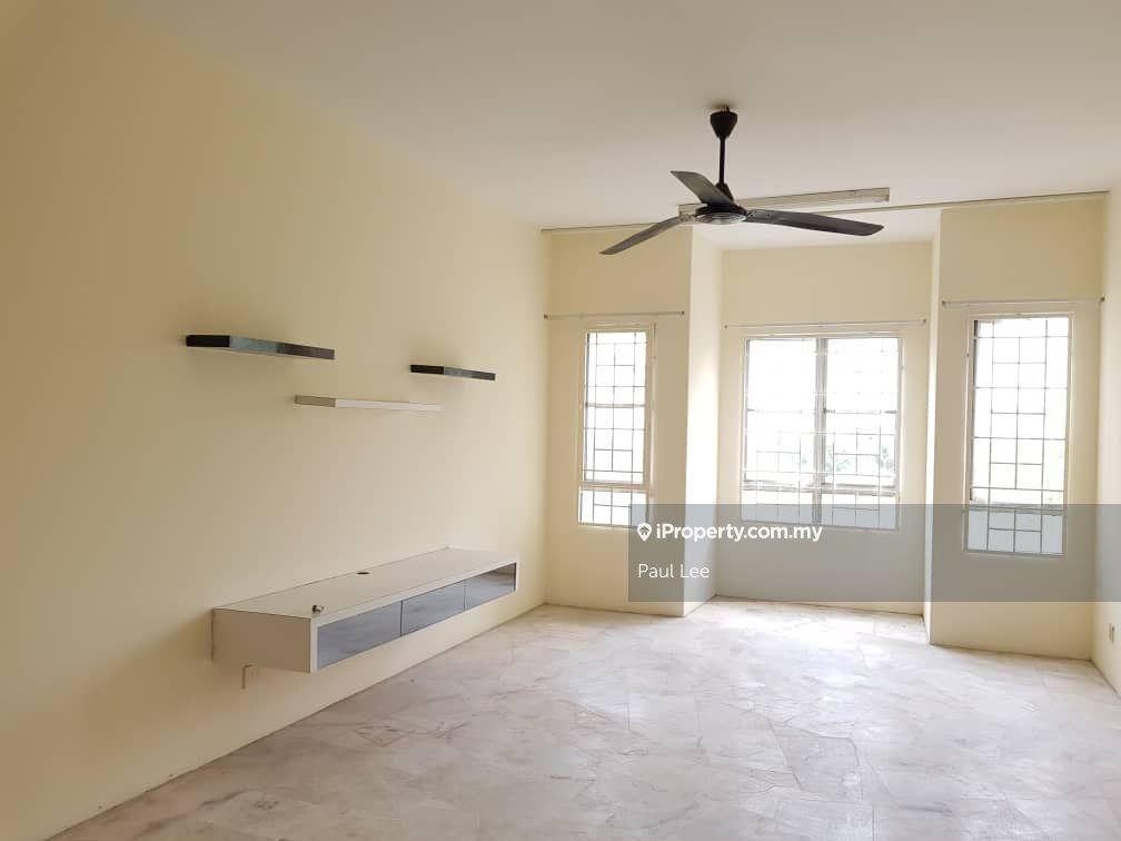 D Kiara Apt 900sf Level 4 with Lift Facing Field Puchong Taman Wawasan