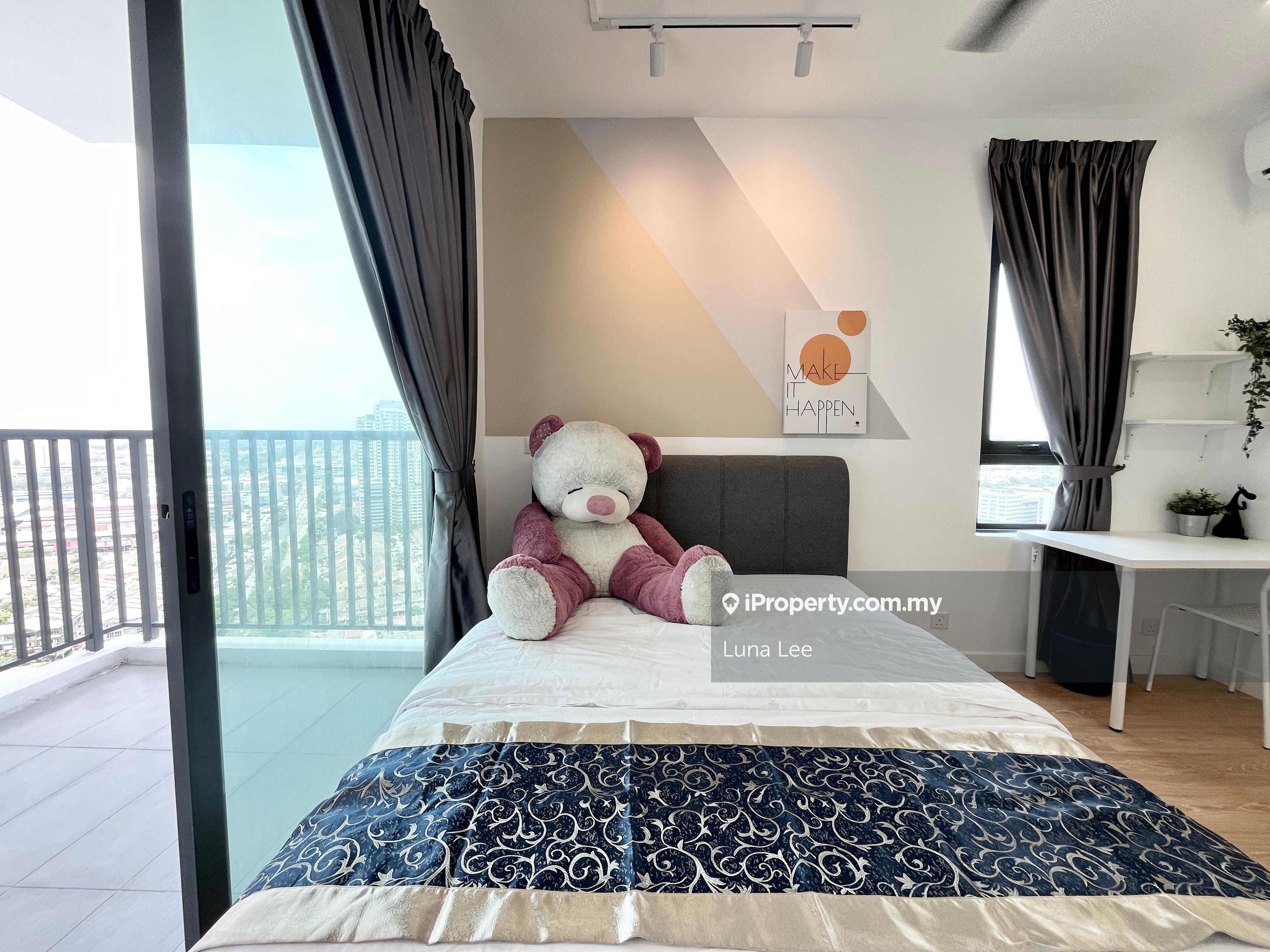Segi College Damen Mall LRT BRT Usj 7 Middle Room Fully Furnished 
