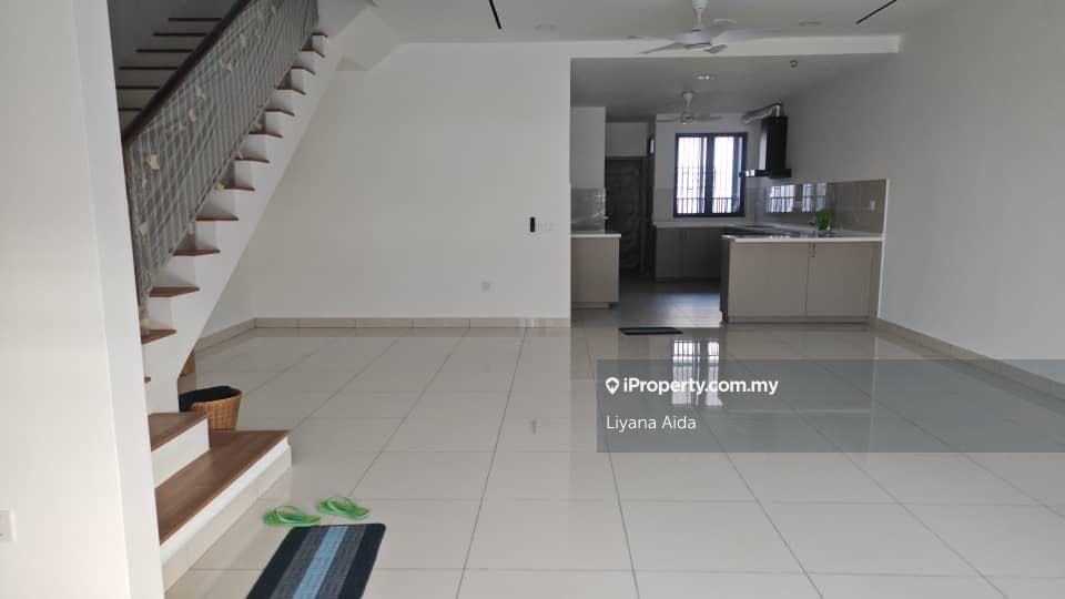 For Rent Double Storey Terrace Elmina Green 6, Elmina