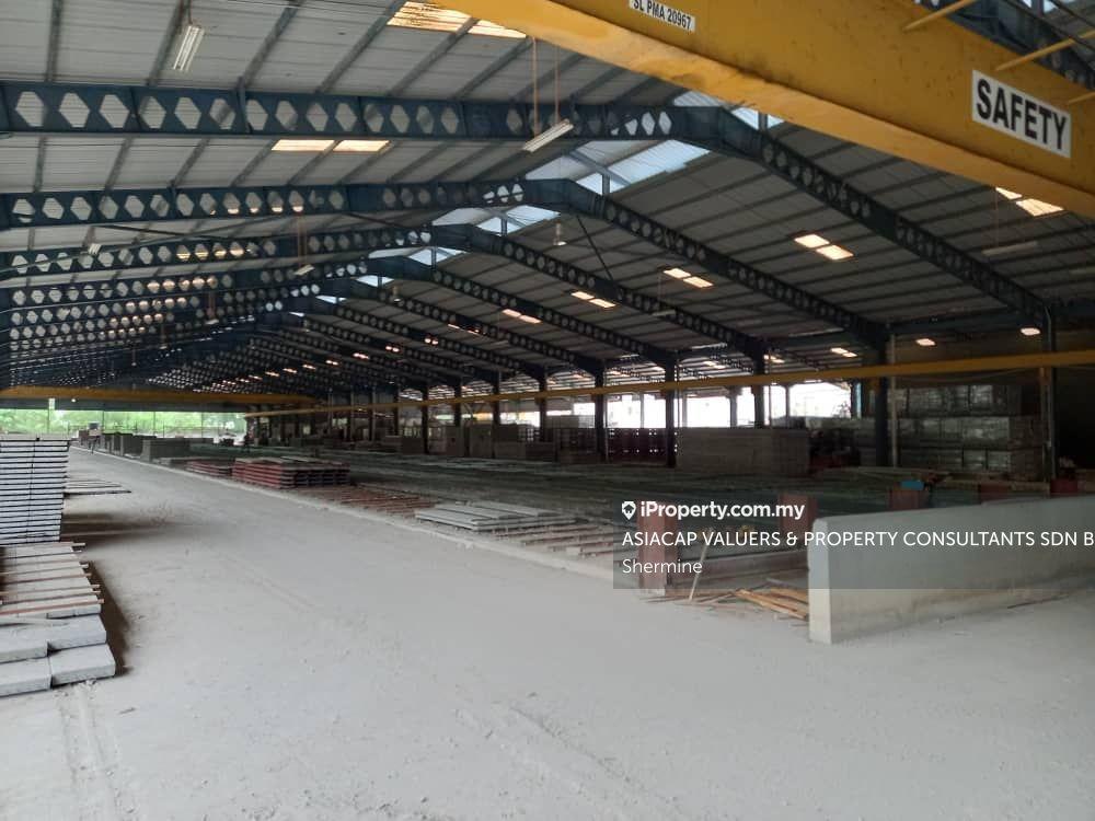 Detached factory for Sale