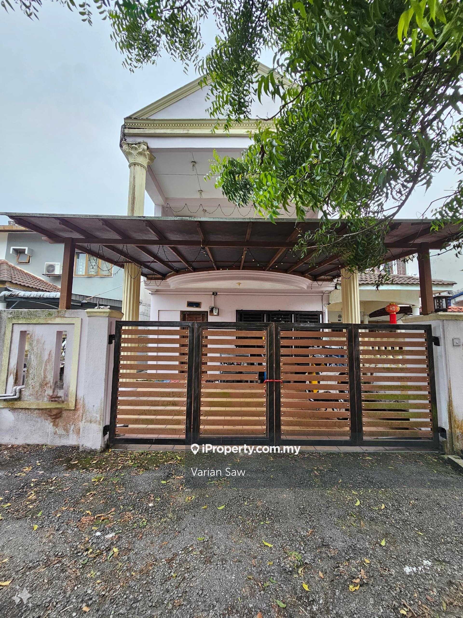 2-Sty link house facing small field