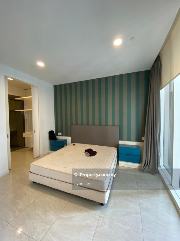 Superb Rent. Walk to KLCC, monorail, LRT  (Available)