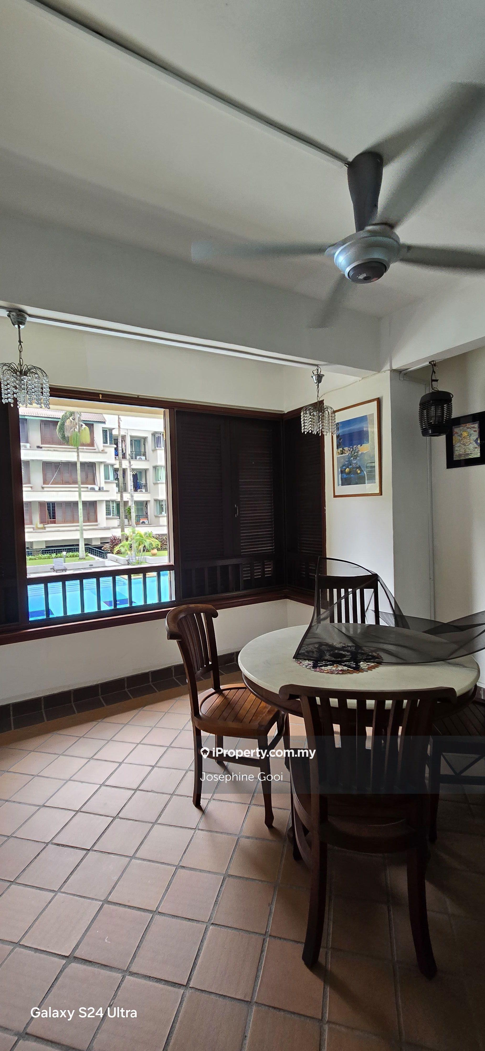Low rise. Pool View. Car park just next to lift.