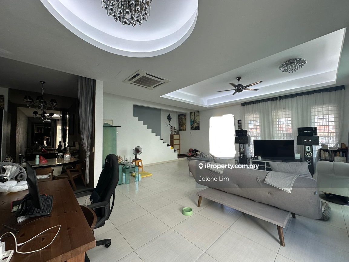 Semi d Bandar Mahkota Cheras