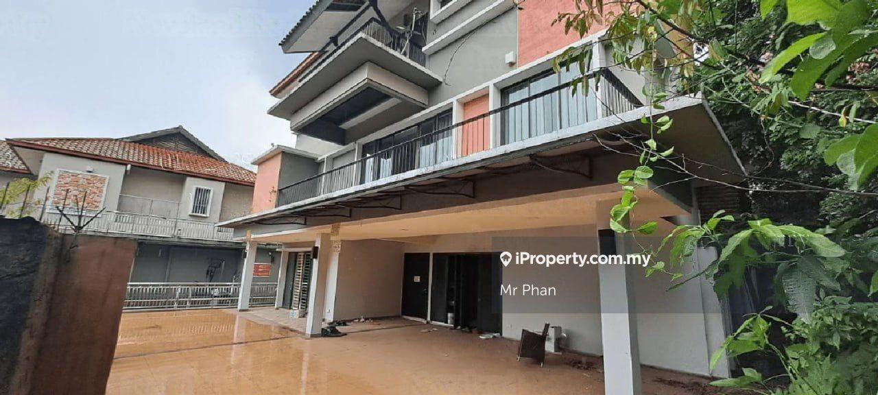 3 Jul 2025 Bank Lelong Bungalow @ Taman Yarl Old Klang Road