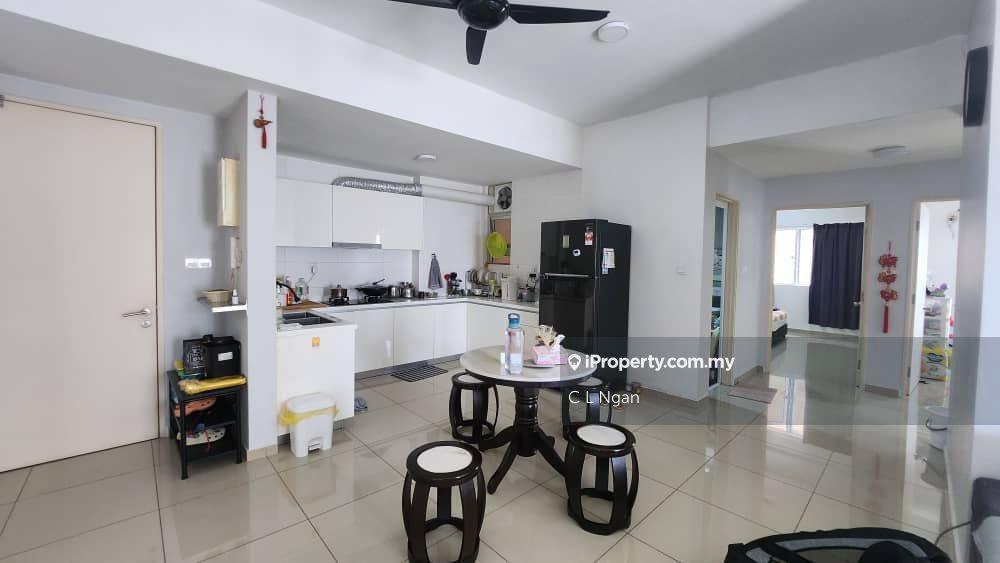 3 Bedroom 2 Bathroom, 2 Car Park, Fully Furnished