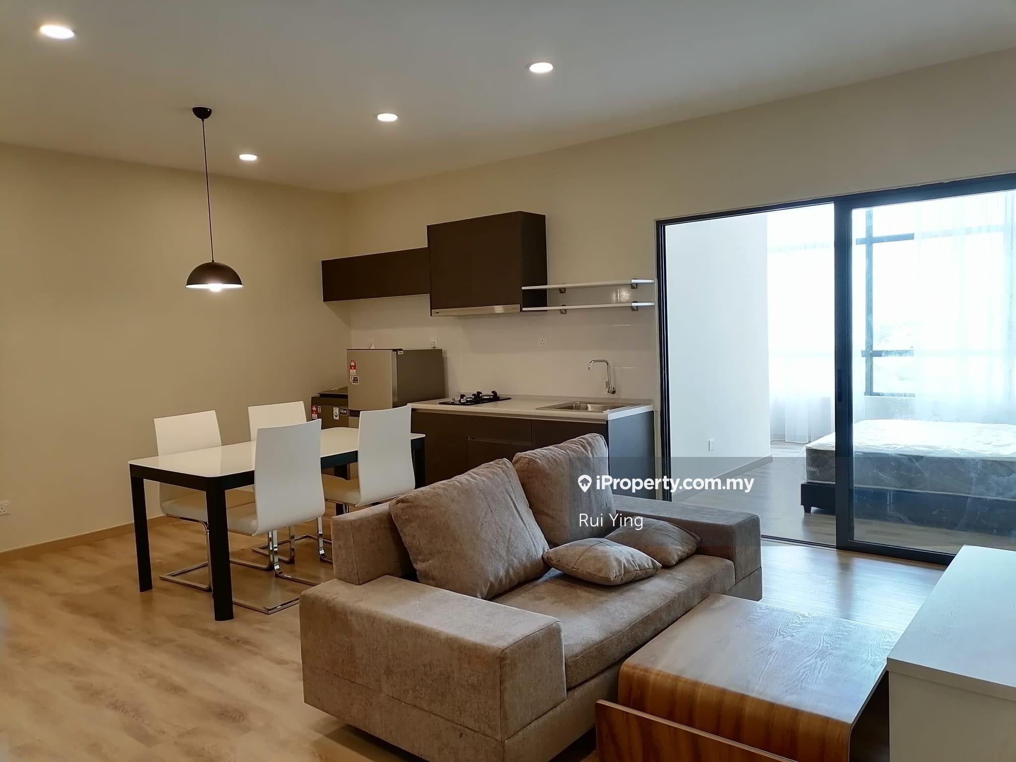 The Mark Studio Brand New &  Hill View