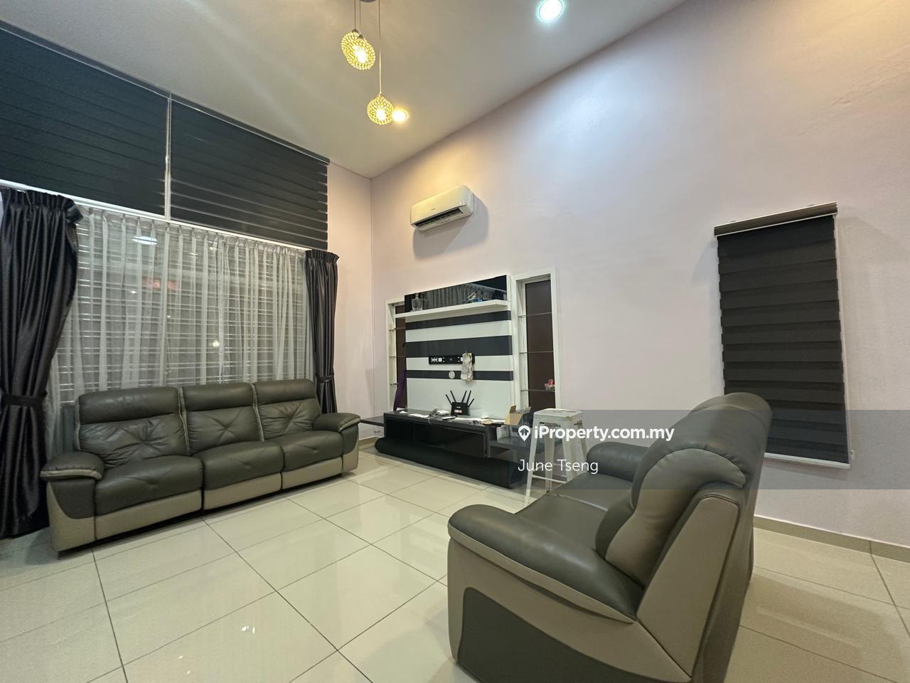 Taman Daya Single Storey Terrace House For Rent