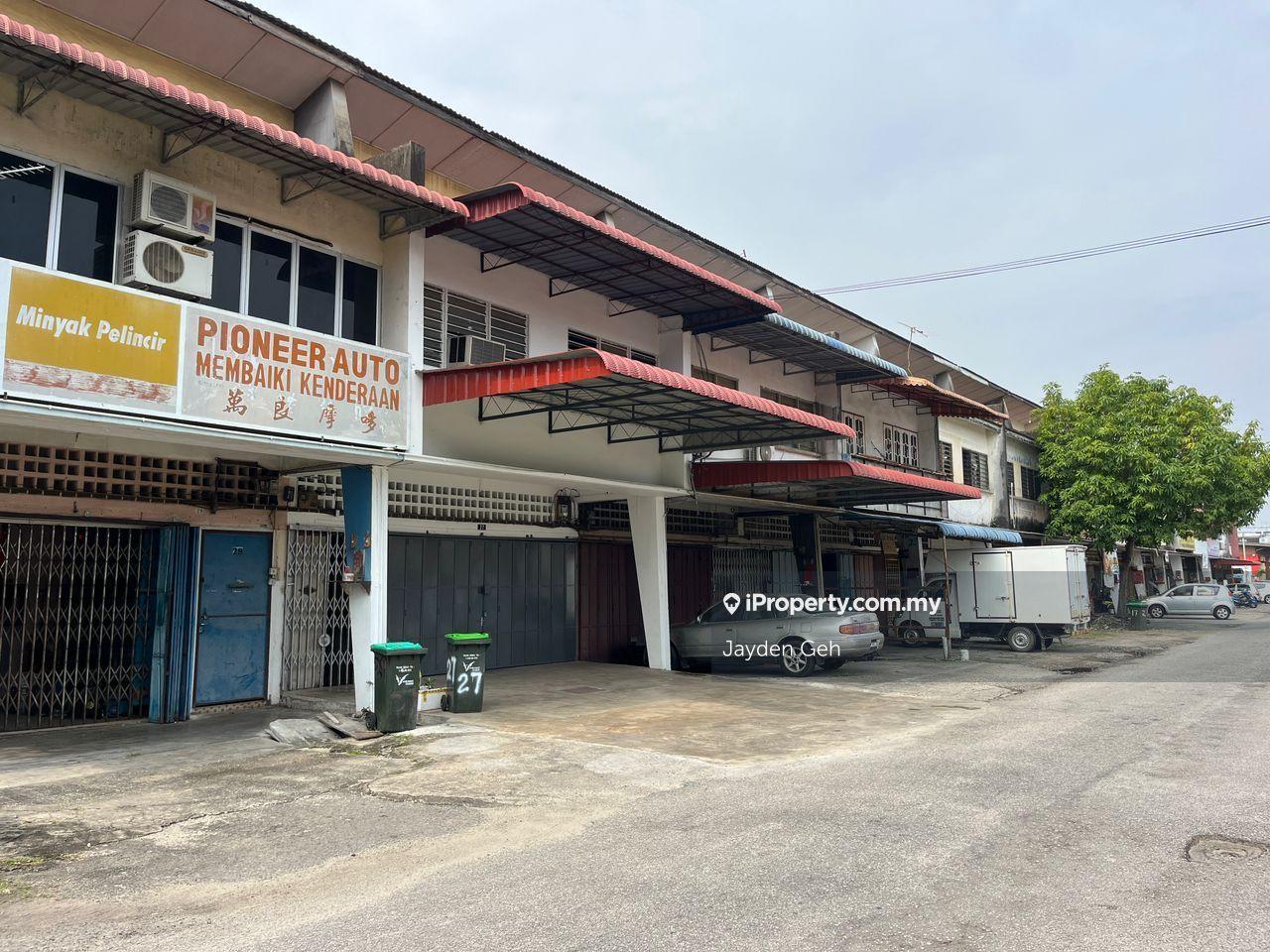 2 Storey Shophouse, Jalan Putra Kampung Perak Alor Setar, For Sale
