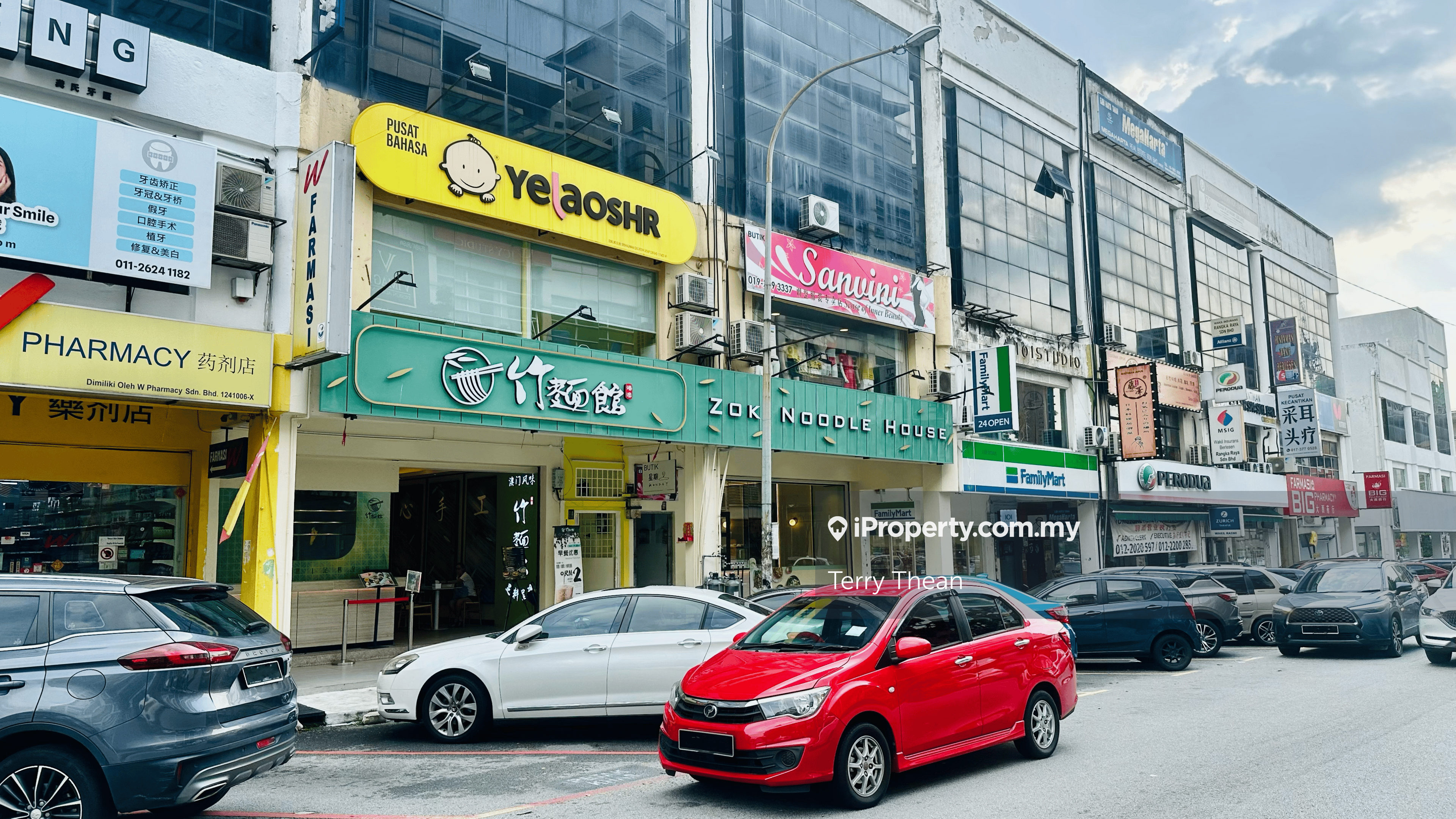 3.5 Storey Shop For Sale @ Puchong Jaya