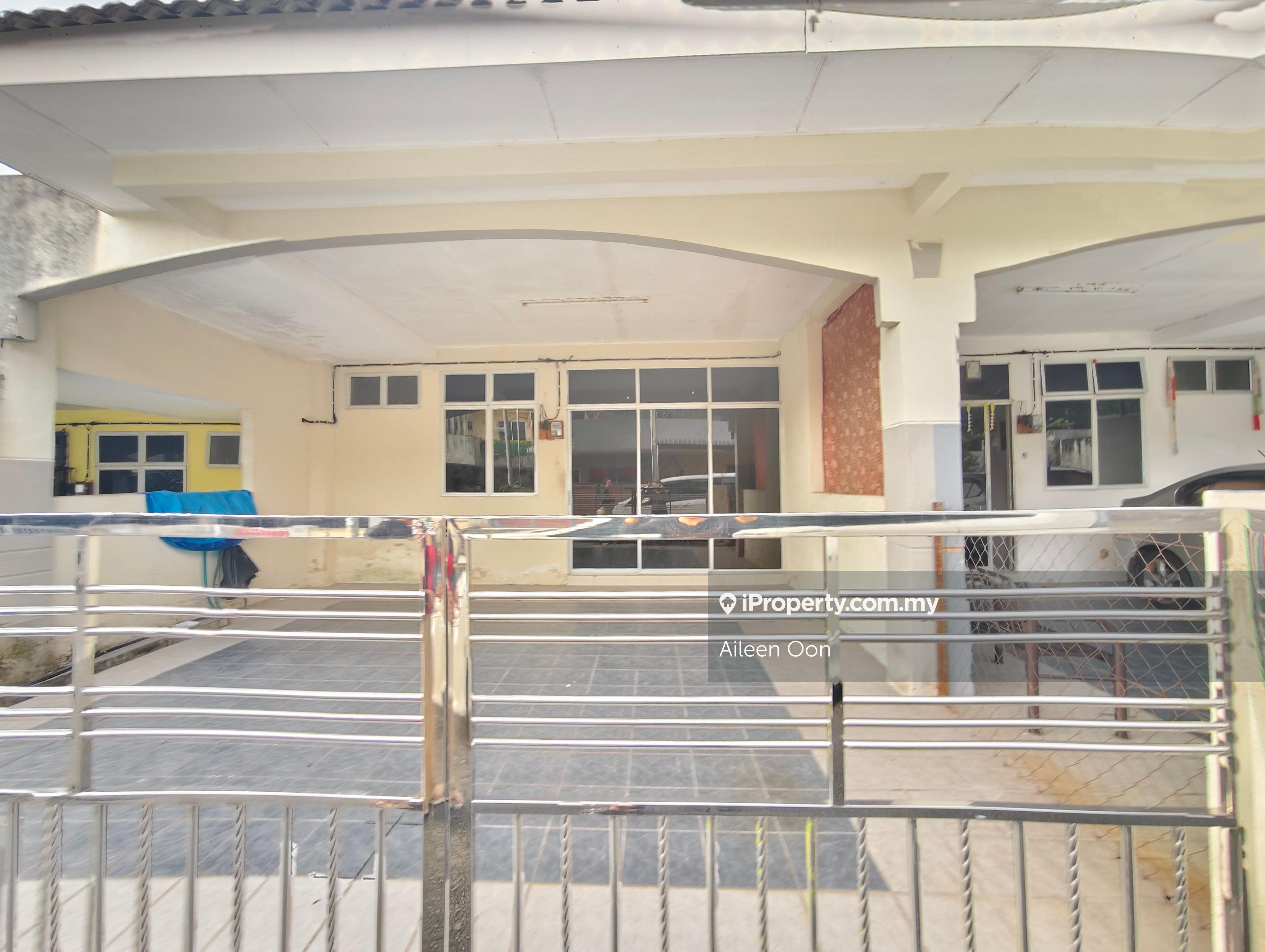 Single-storey house on a highland in Taman Jana Utama, Kamunting