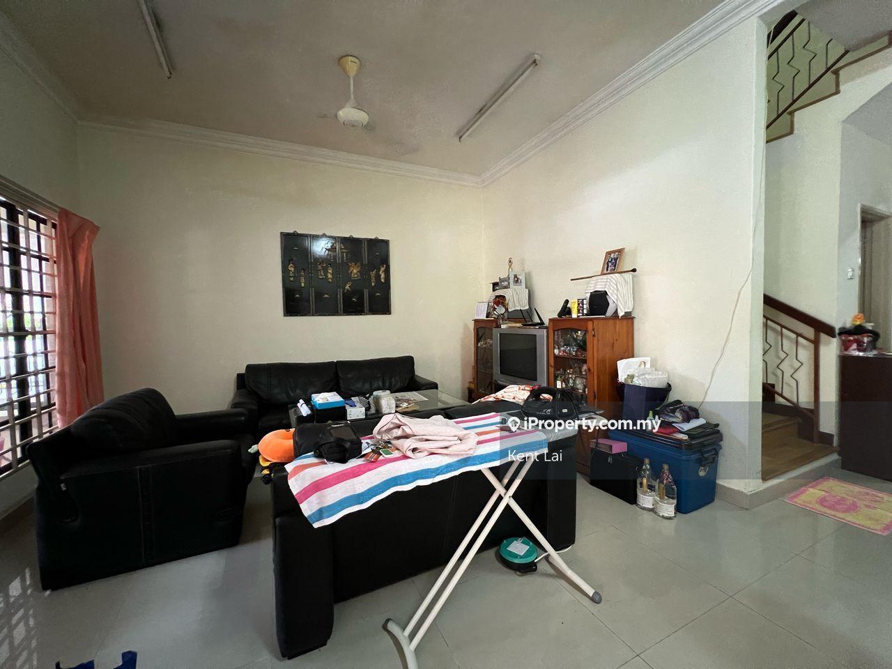 2 Sty @ Bk9 Bandar Kinrara 22x80 near Lrt and Pavilion Bukit Jalil: