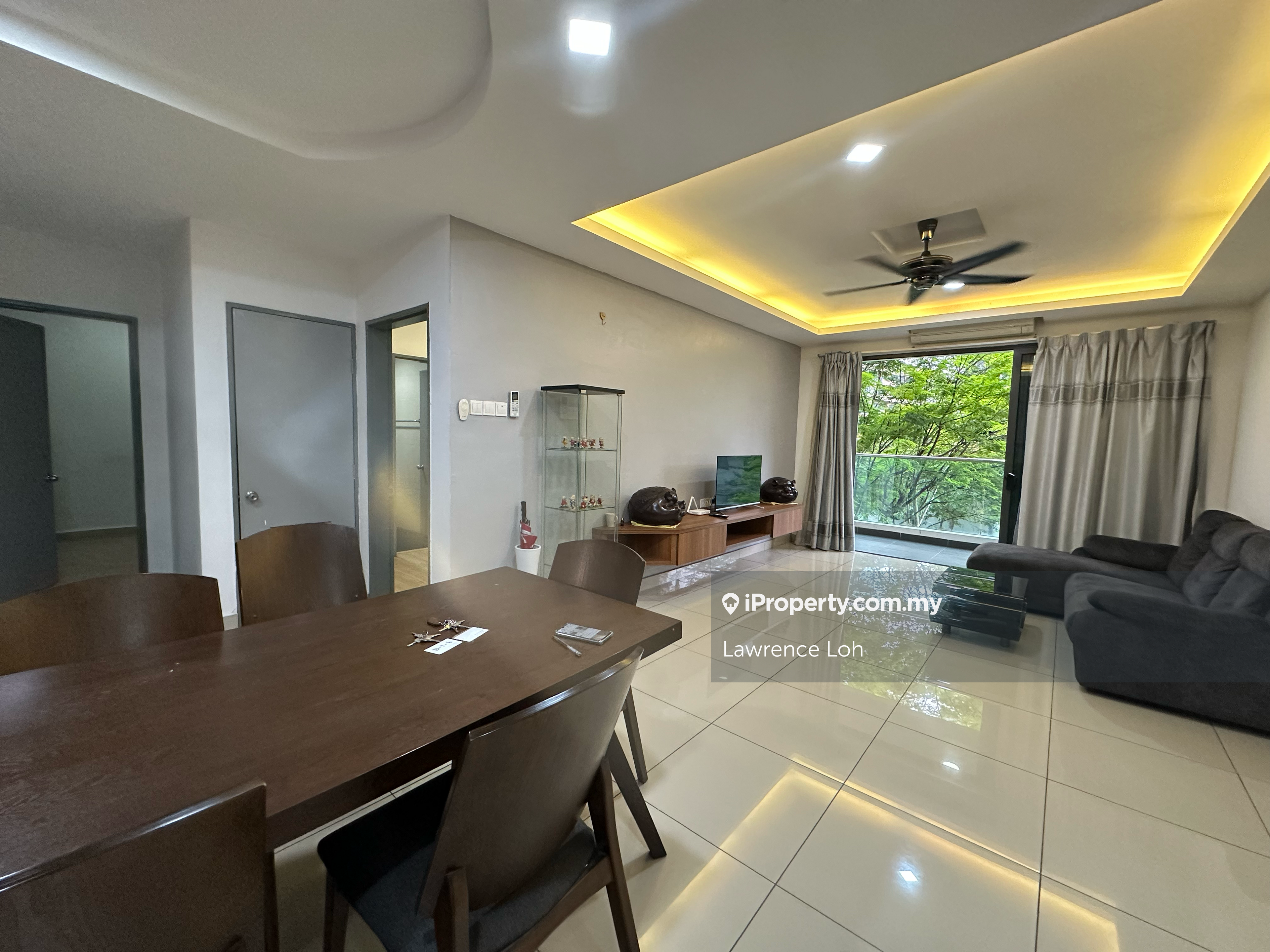 Nice 3room unit available for sale! Many unitss on hand