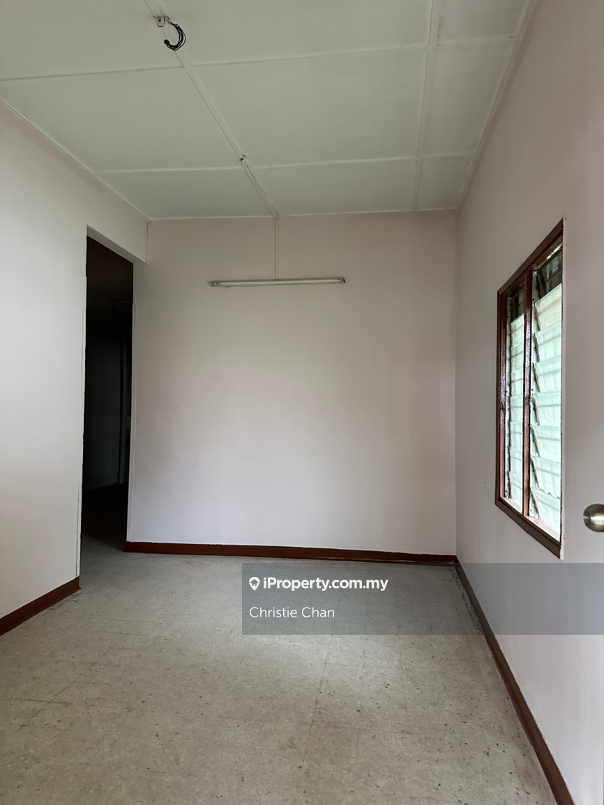 Single storey Endlot terrace  for Sale