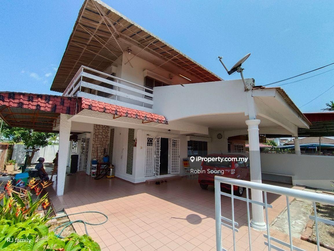 Freehold 2 Storey Semi D in Klebang