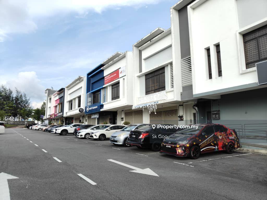 Good Deal Horizon Hills Double Storey Shoplot Facing Mainroad 