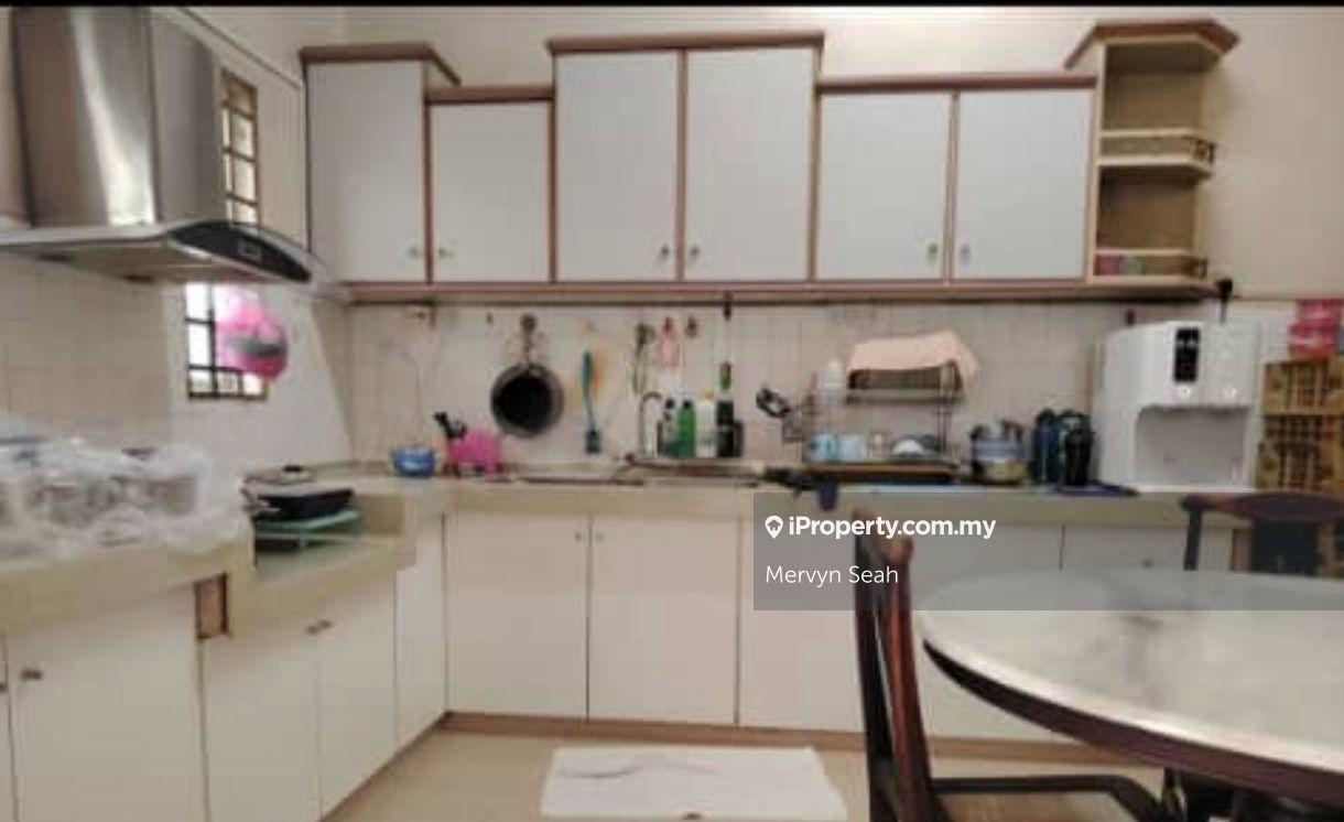 Persiaran Pantai Jerjak 2 Storey Terrace 2200 Sqft Rare In market