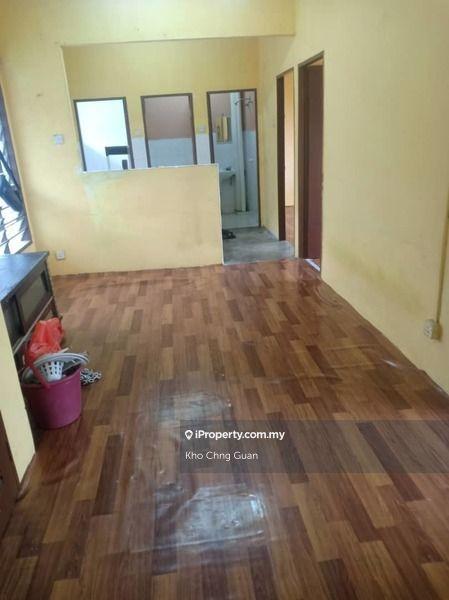 Sri Tanjung Apartment USJ For Sale