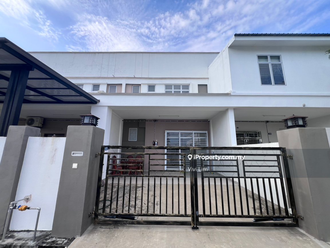 Kluang @ Taman Mengkibol (Rmmj hse for Rent with Auto Gate)