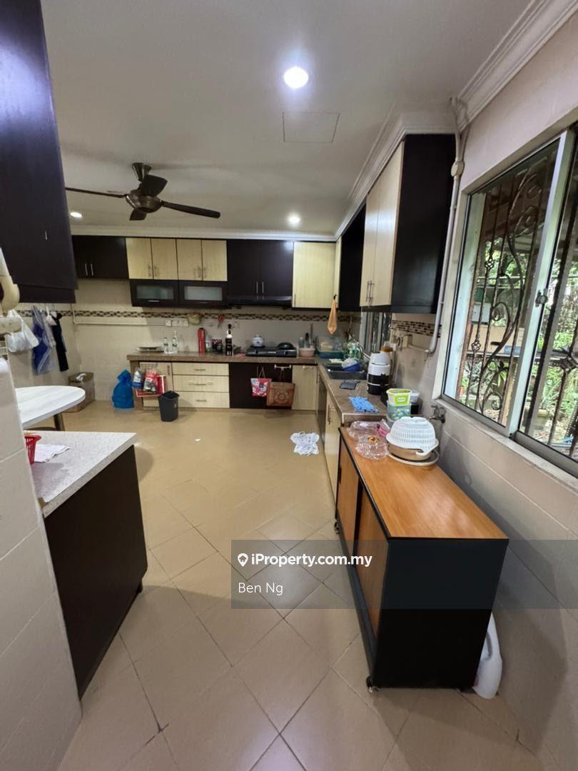 Taman intan baiduri 2sty non bumi fully renovated selayang