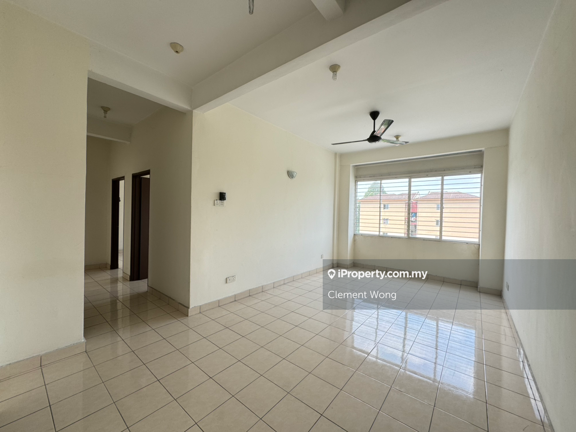 Well kept apartment good for rental investment 