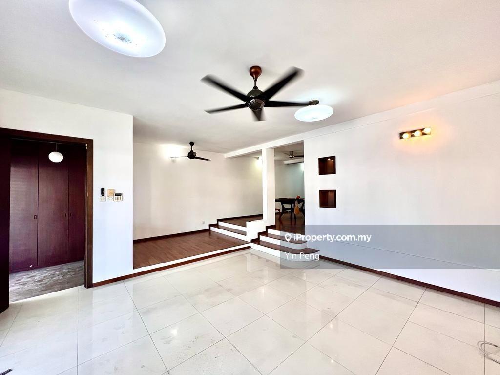 Modern & Renovated