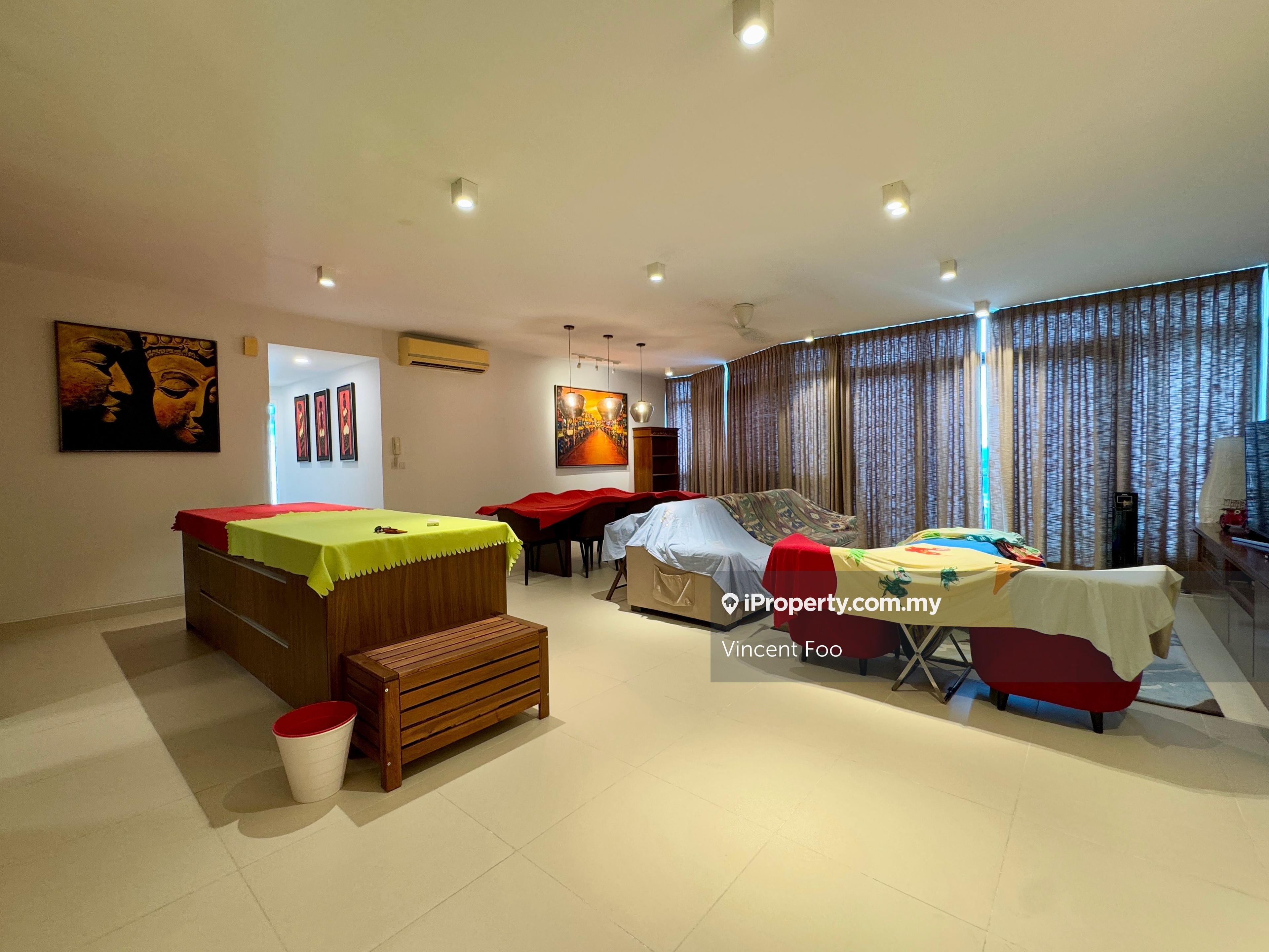 Selling Cheap! Owner's Rarely Stay Here, House is Well Maintained