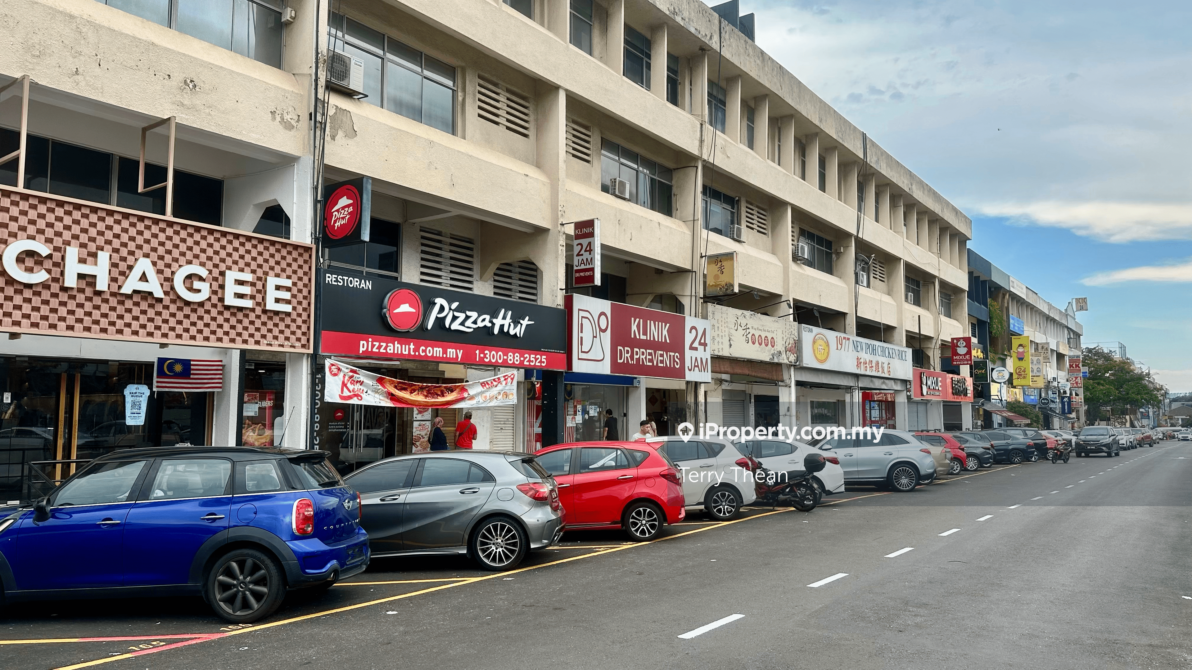 4 Storey Shop For Sale @ Damansara Jaya