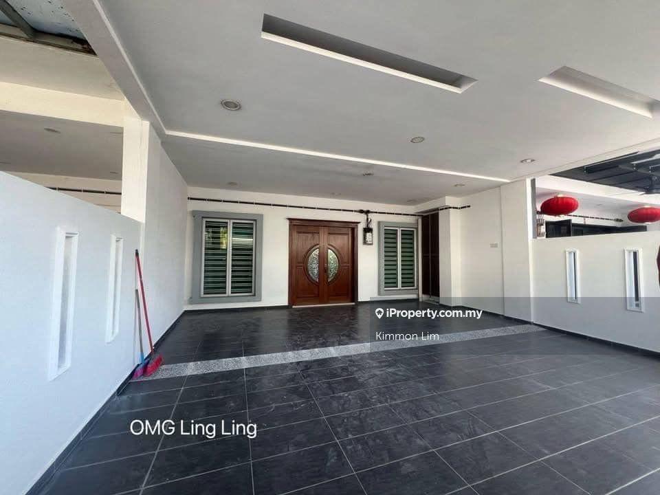 Bandar Puteri - Klang 2.5 Storey House For Sale